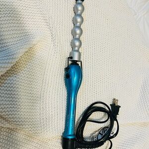 BedHead Blue and Silver Curling Wand hardly used